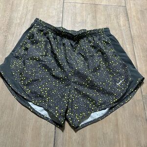 Nike Women's Athletic Shorts in Black and Yellow